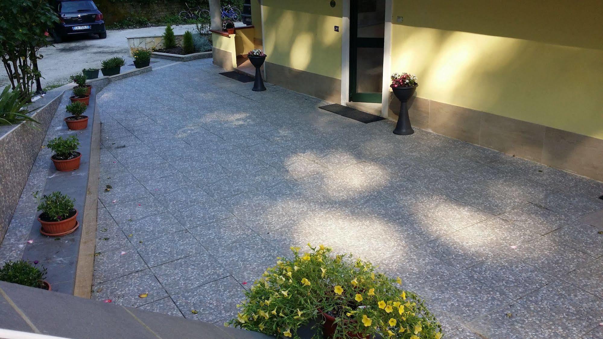 Bed and Breakfast Il Roseto Frosinone Exteriér fotografie